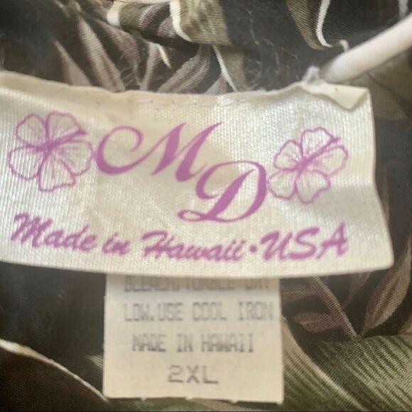 HAWAIIANā
VINTAGEāCOTTONĀ MIDIā
DRESS - Picture 7 of 8